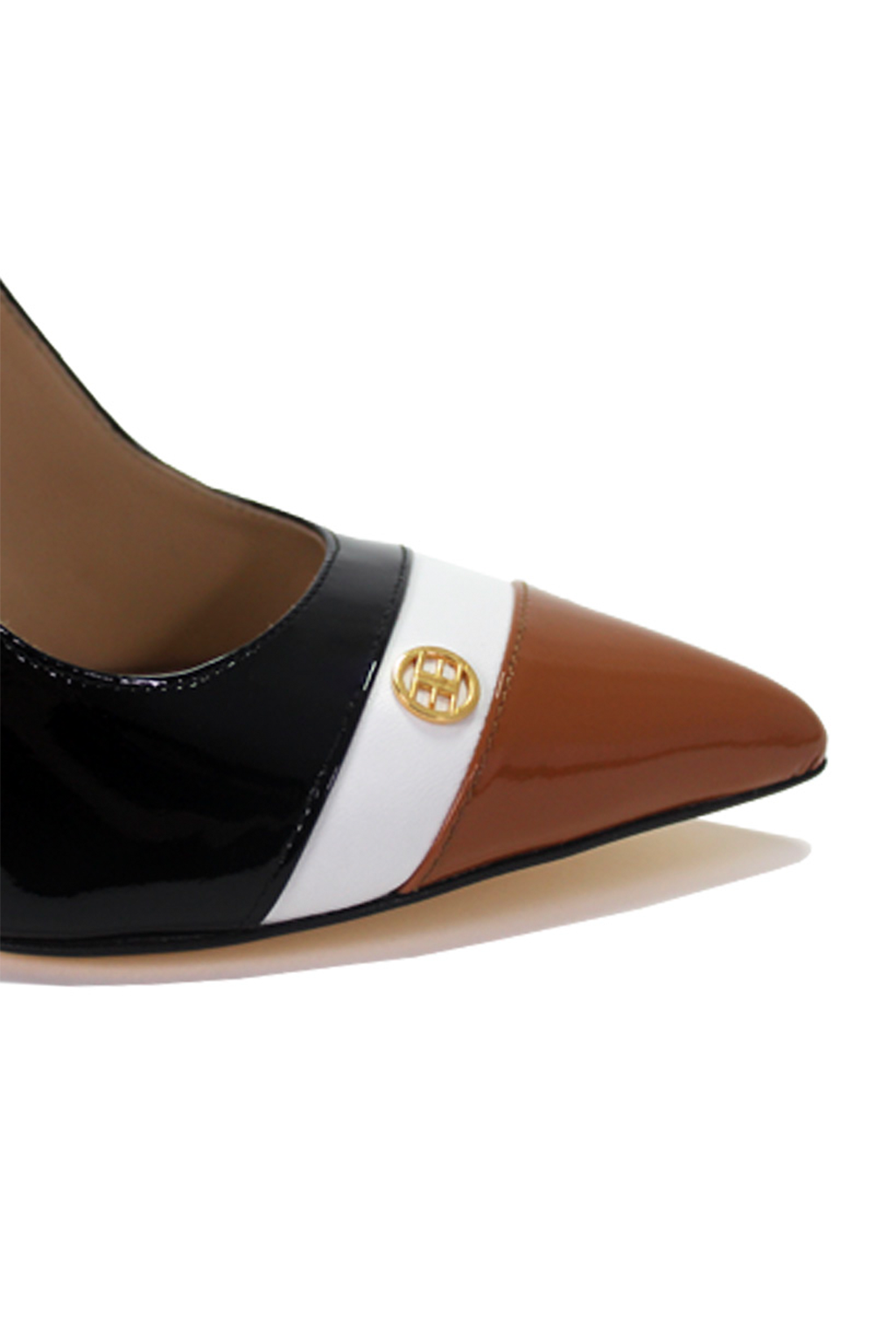 Stiletto Detail Signature